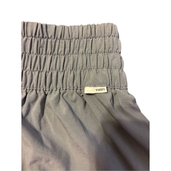 Vuori Villa gray athletic performance shorts XS - Picture 4 of 8